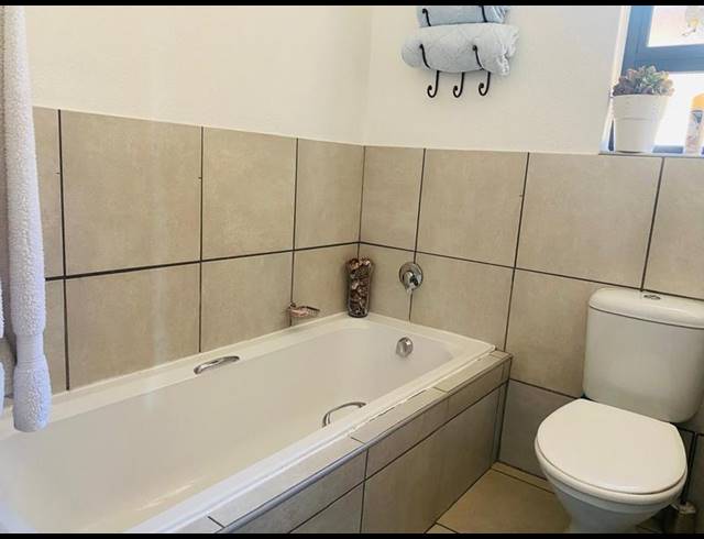 3 BEDROOM APARTMENT FOR SALE IN RAVENSWOOD